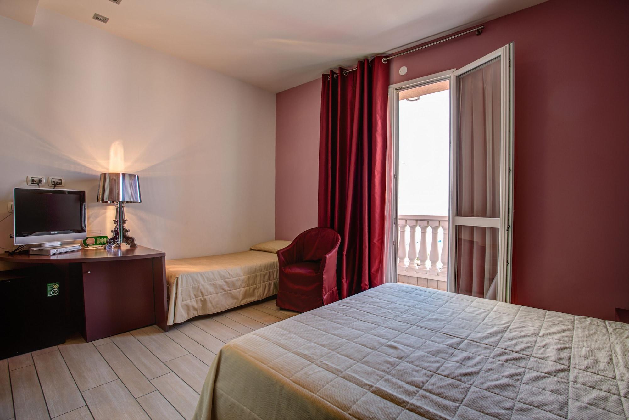 Hotel Fiamma & Spa Cesenatico Kültér fotó