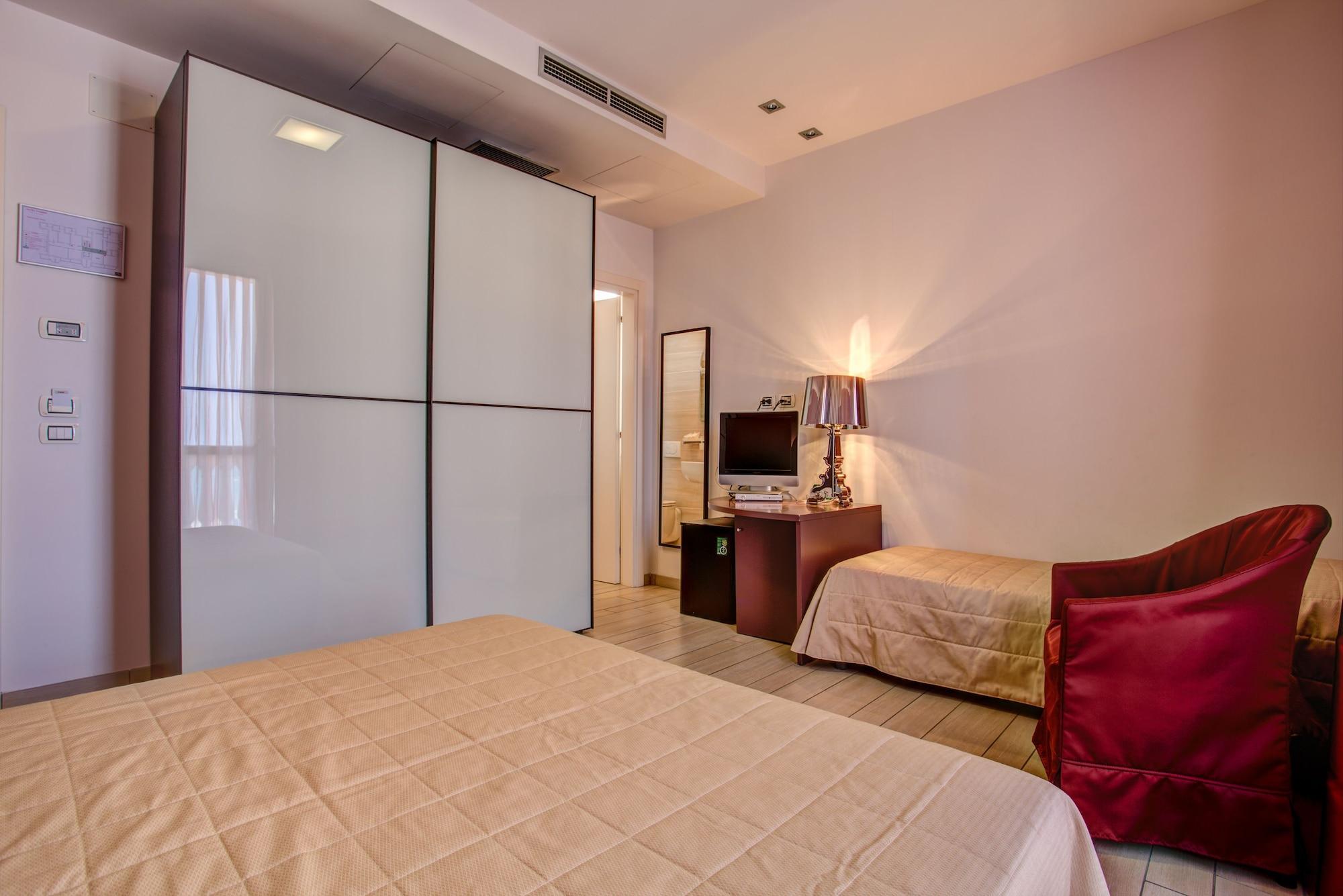 Hotel Fiamma & Spa Cesenatico Kültér fotó