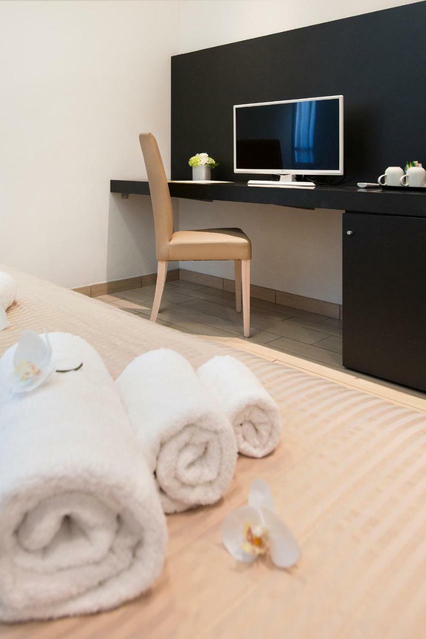 Hotel Fiamma & Spa Cesenatico Kültér fotó