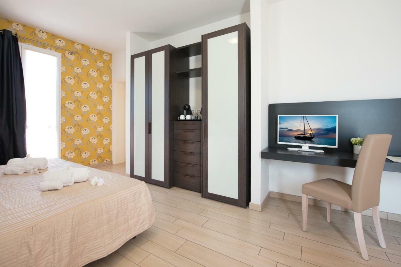 Hotel Fiamma & Spa Cesenatico Kültér fotó