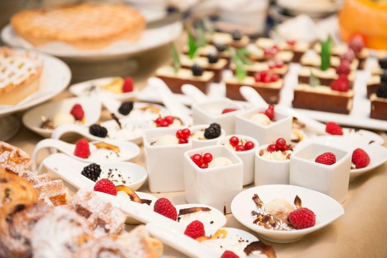Hotel Fiamma & Spa Cesenatico Kültér fotó