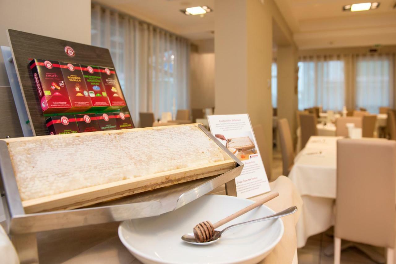 Hotel Fiamma & Spa Cesenatico Kültér fotó