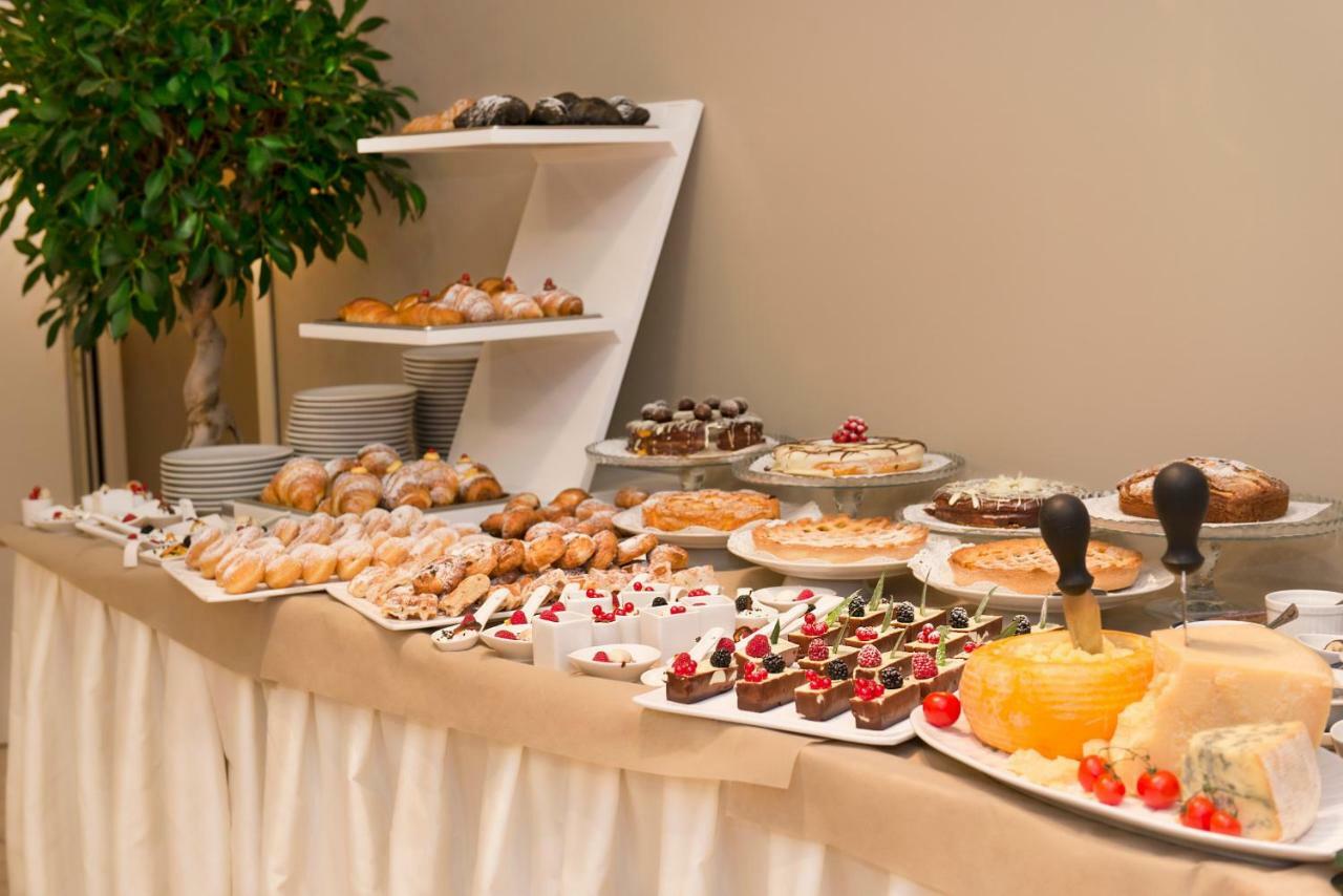 Hotel Fiamma & Spa Cesenatico Kültér fotó