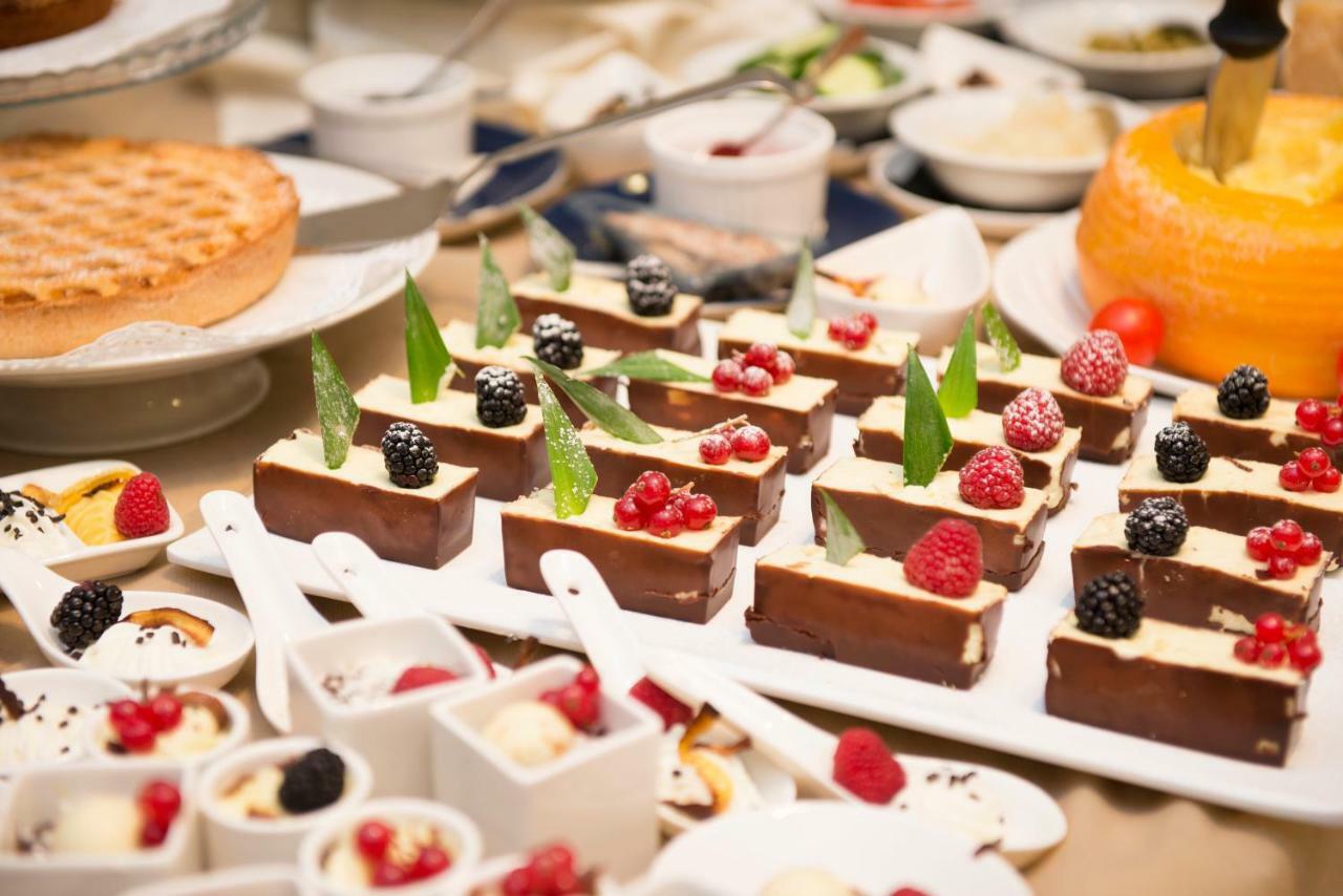 Hotel Fiamma & Spa Cesenatico Kültér fotó