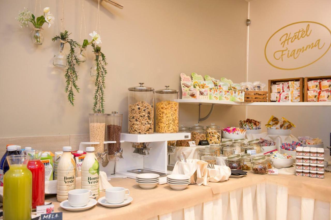 Hotel Fiamma & Spa Cesenatico Kültér fotó