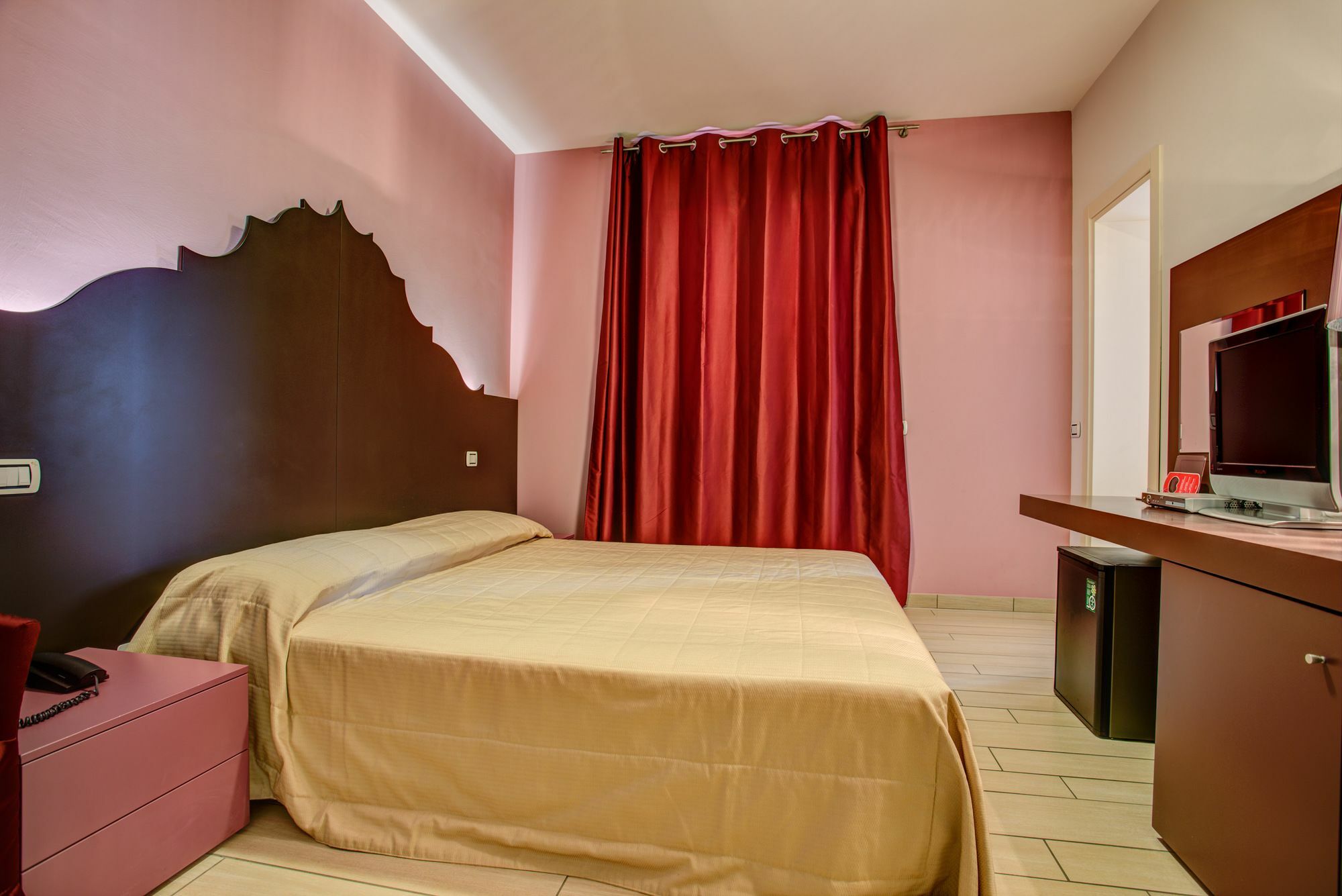 Hotel Fiamma & Spa Cesenatico Kültér fotó