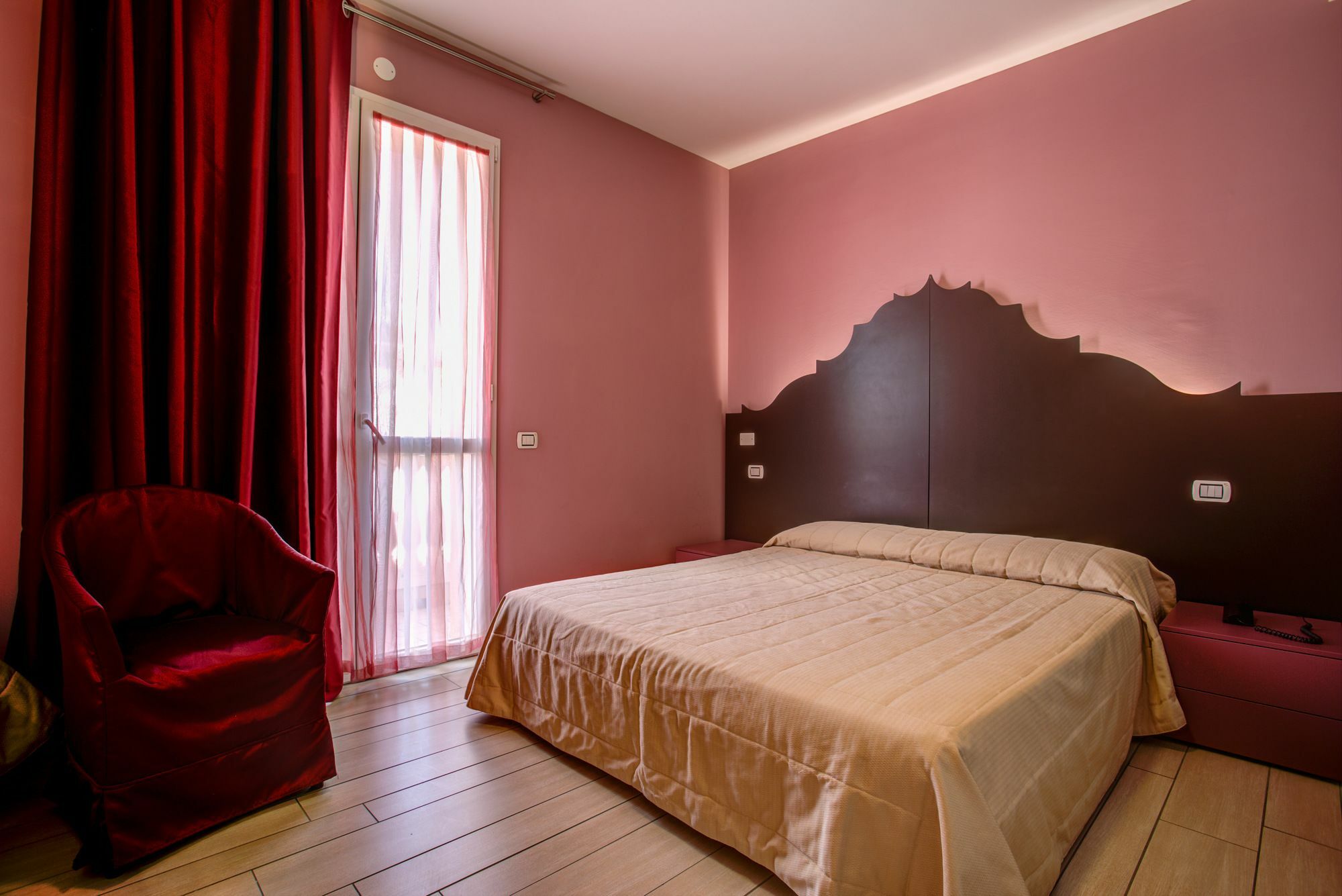 Hotel Fiamma & Spa Cesenatico Kültér fotó