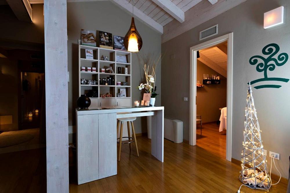 Hotel Fiamma & Spa Cesenatico Kültér fotó